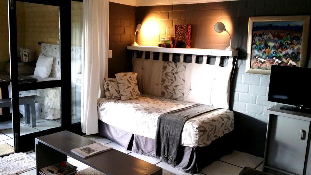 Hornbill House Self Catering Accommodation Hermanus Extérieur photo