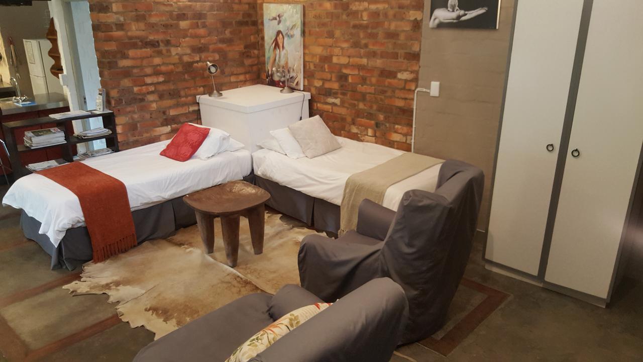 Hornbill House Self Catering Accommodation Hermanus Extérieur photo